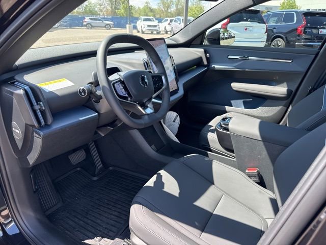 New 2025 Volvo EX30 Plus w/ Protection Package Premier image 11