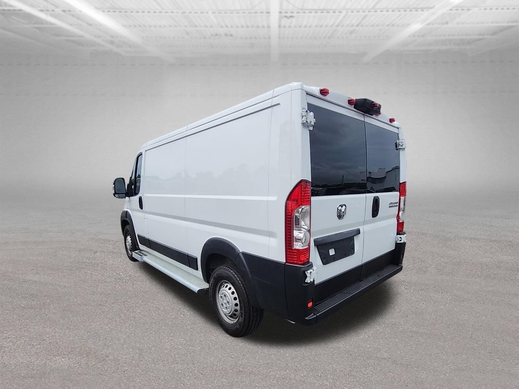 Used 2025 RAM ProMaster 2500 w/ U-Haul Equipment Group FWD image 17