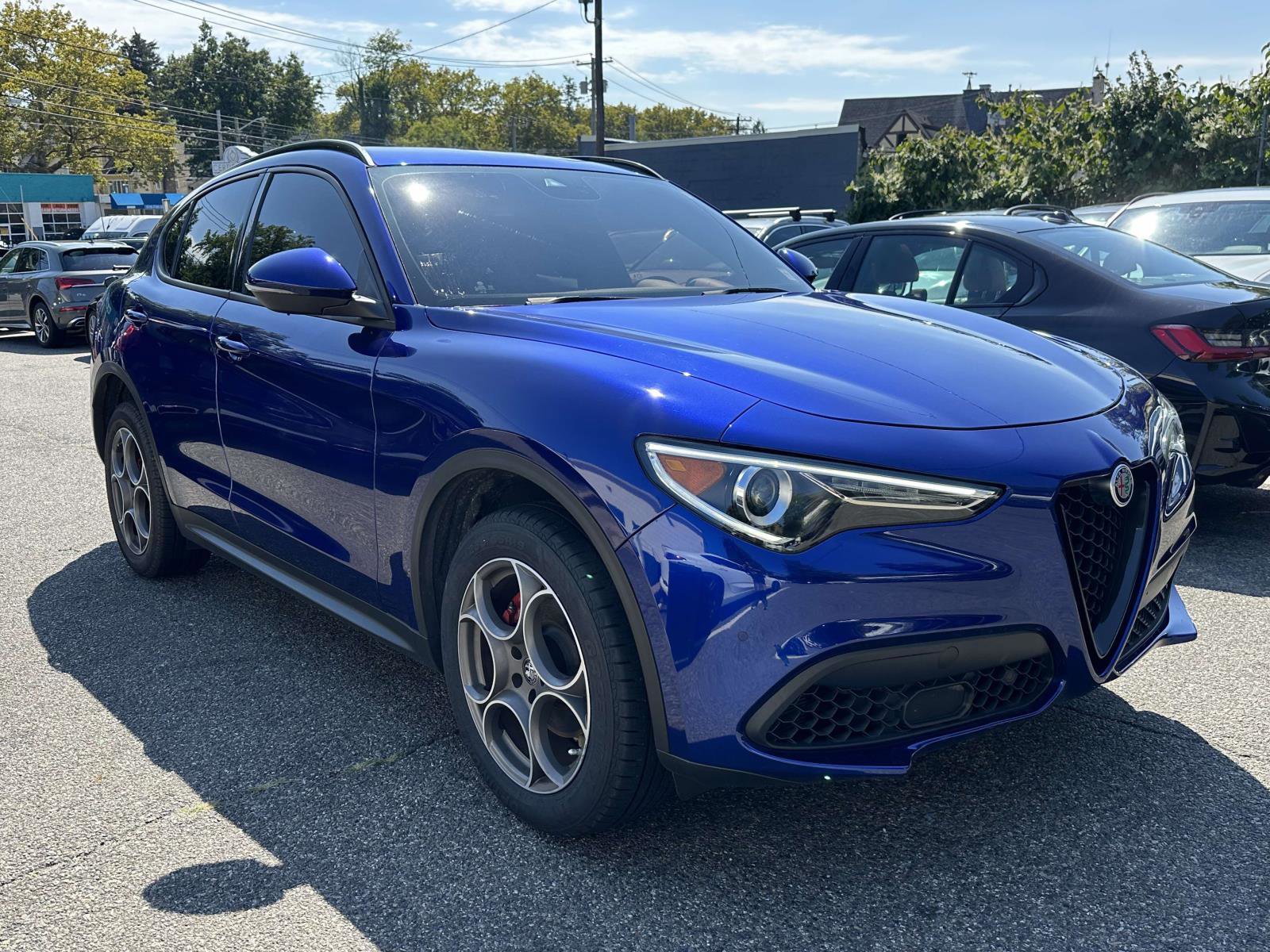 Used 2022 Alfa Romeo Stelvio Sprint AWD/4WD image 2