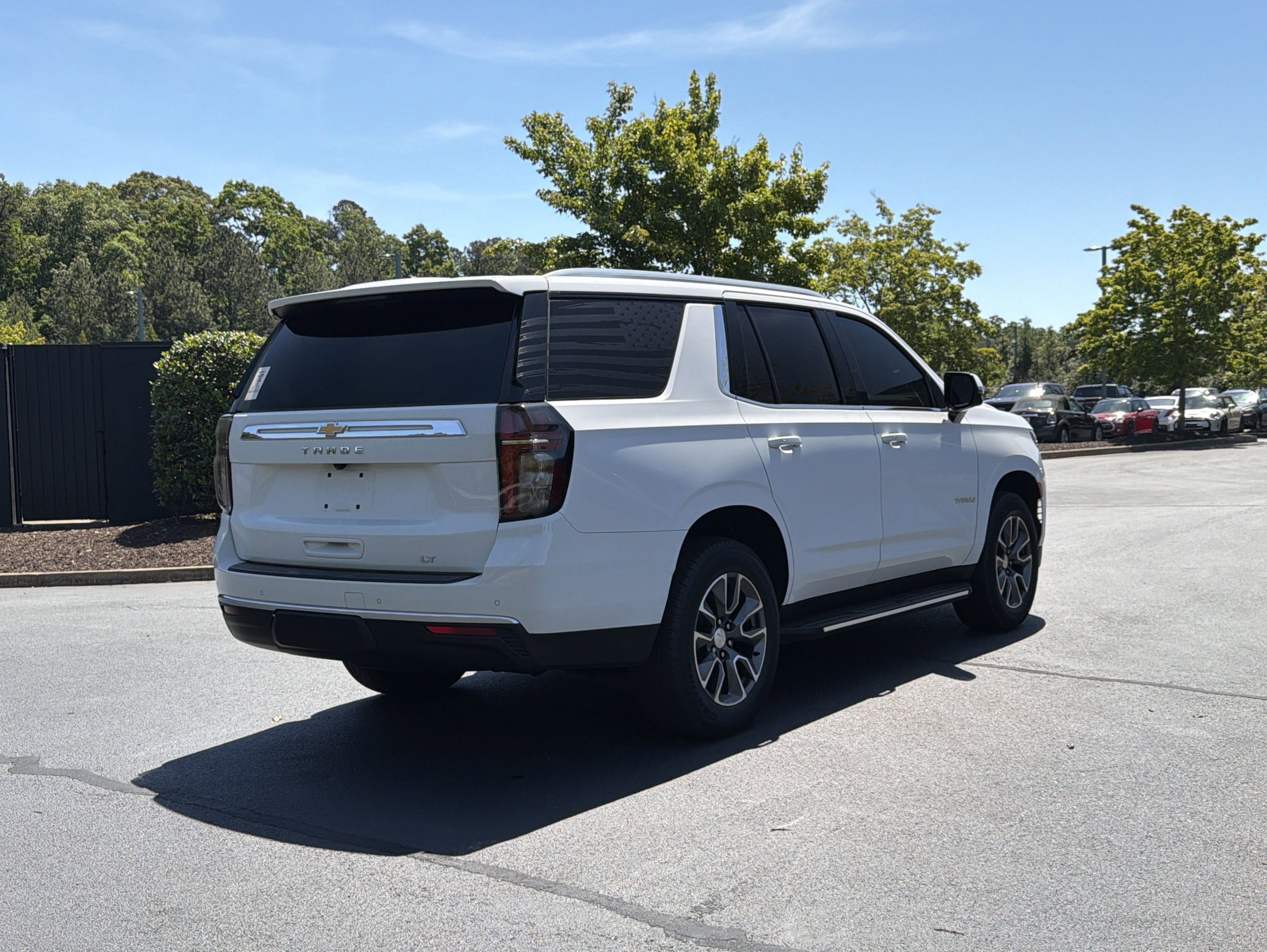 Used 2022 Chevrolet Tahoe LT w/ LT Signature Plus Package RWD image 3
