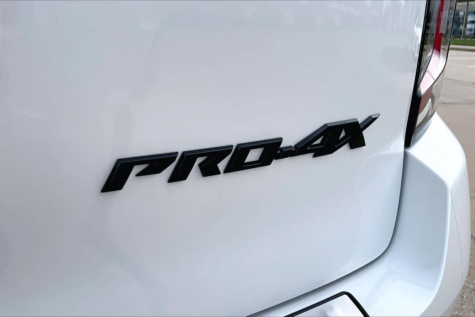 New 2026 Nissan Armada PRO-4X AWD/4WD image 15