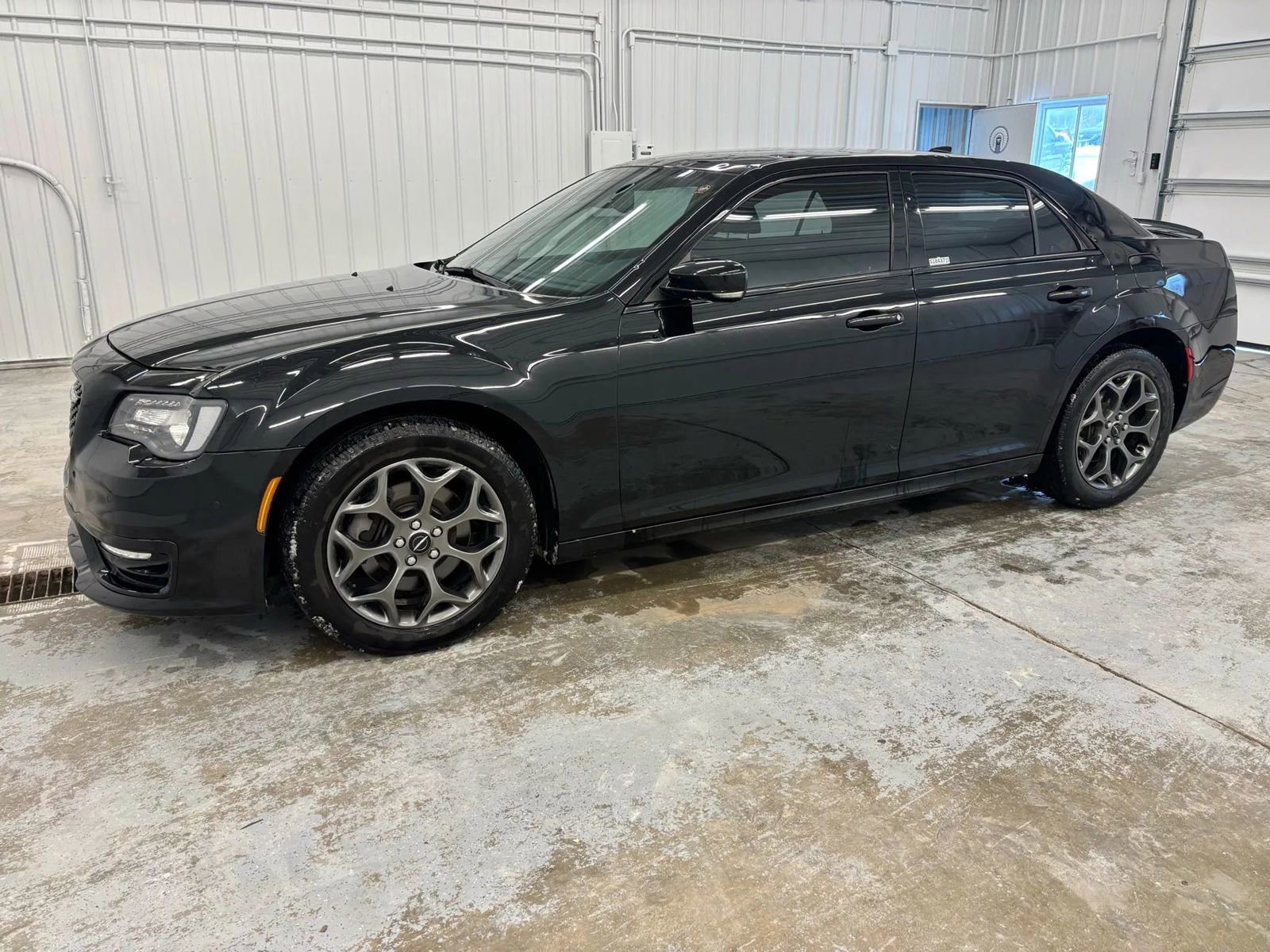 Used 2018 Chrysler 300 S w/ 300S Premium Group 2 image 10