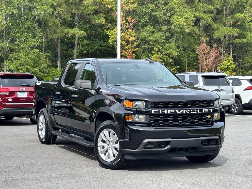Used 2022 Chevrolet Silverado 1500 Custom AWD/4WD image 1
