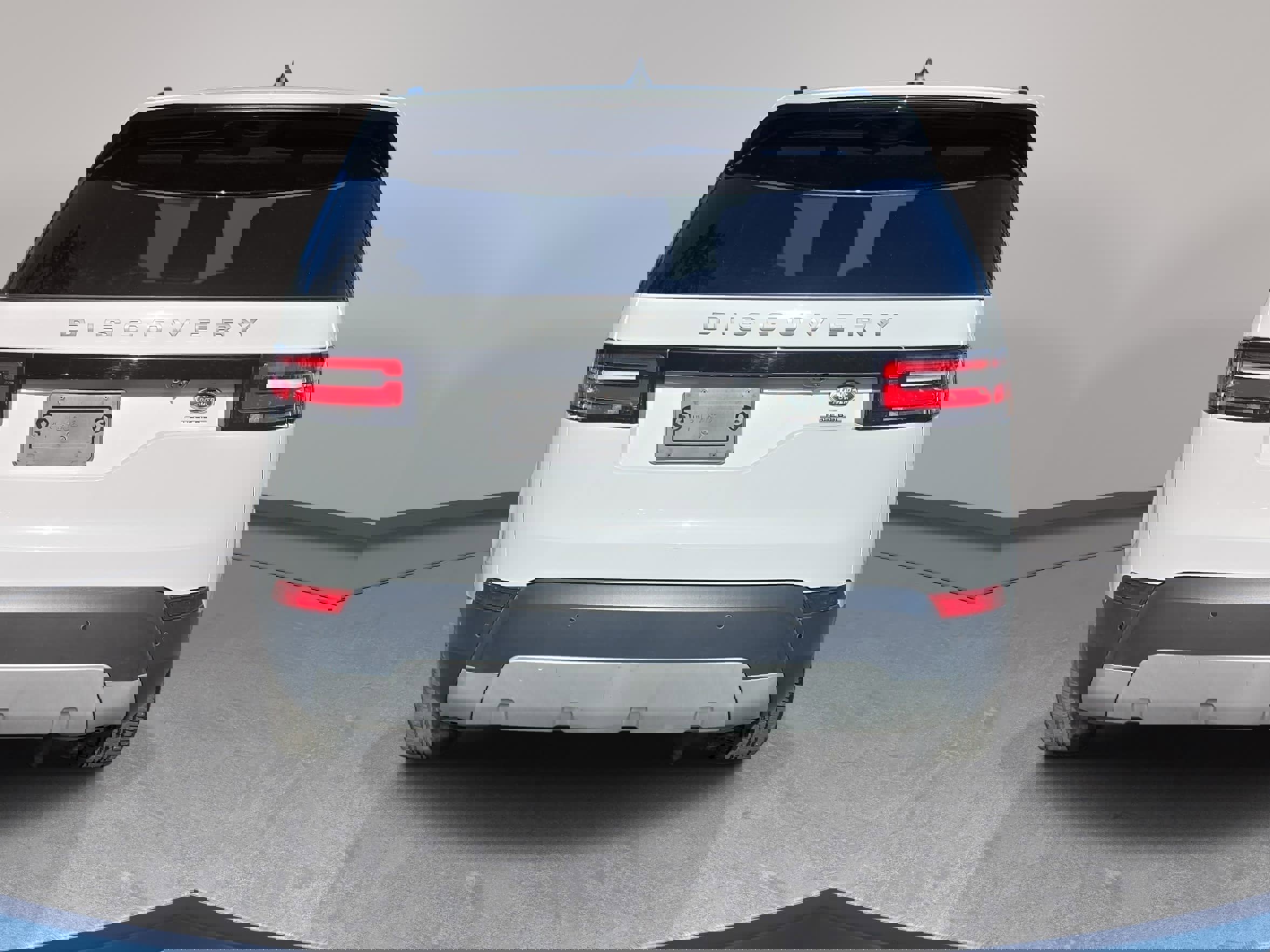 Used 2019 Land Rover Discovery HSE image 6