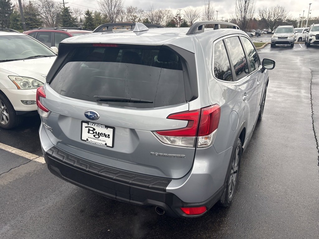 Used 2023 Subaru Forester Limited image 3