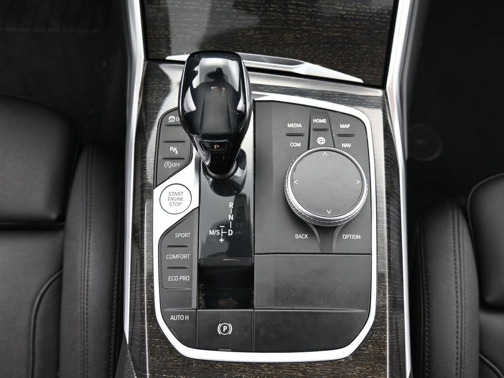 Used 2021 BMW 330i xDrive Sedan w/ Convenience Package AWD/4WD image 14