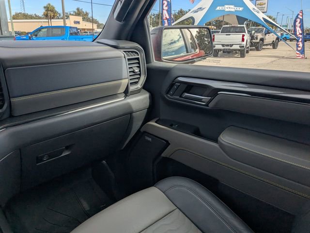 Used 2024 Chevrolet Silverado 1500 ZR2 image 17