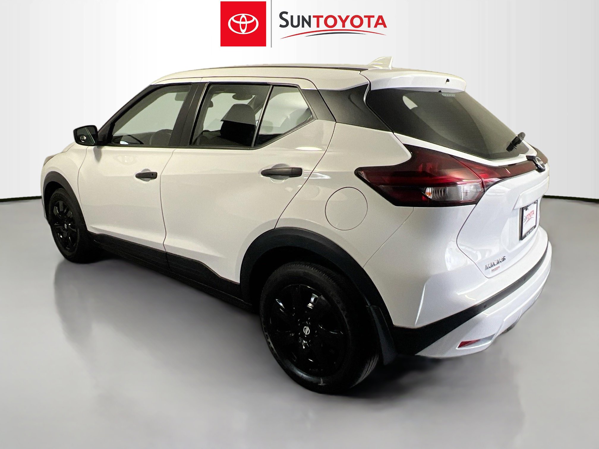 Used 2024 Nissan Kicks S image 6