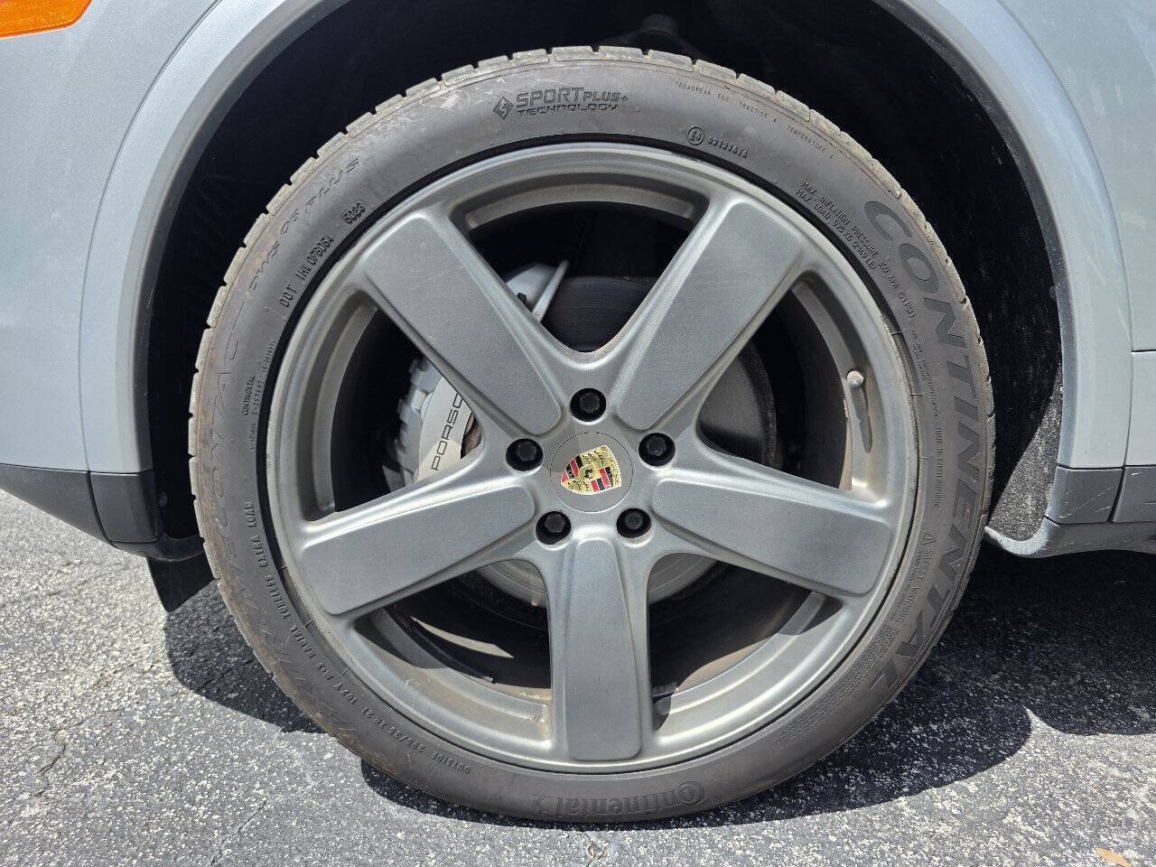Used 2016 Porsche Cayenne S AWD/4WD image 26