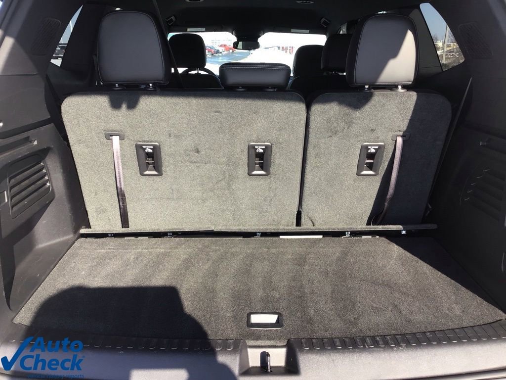 Used 2025 Buick Enclave Sport Touring image 30