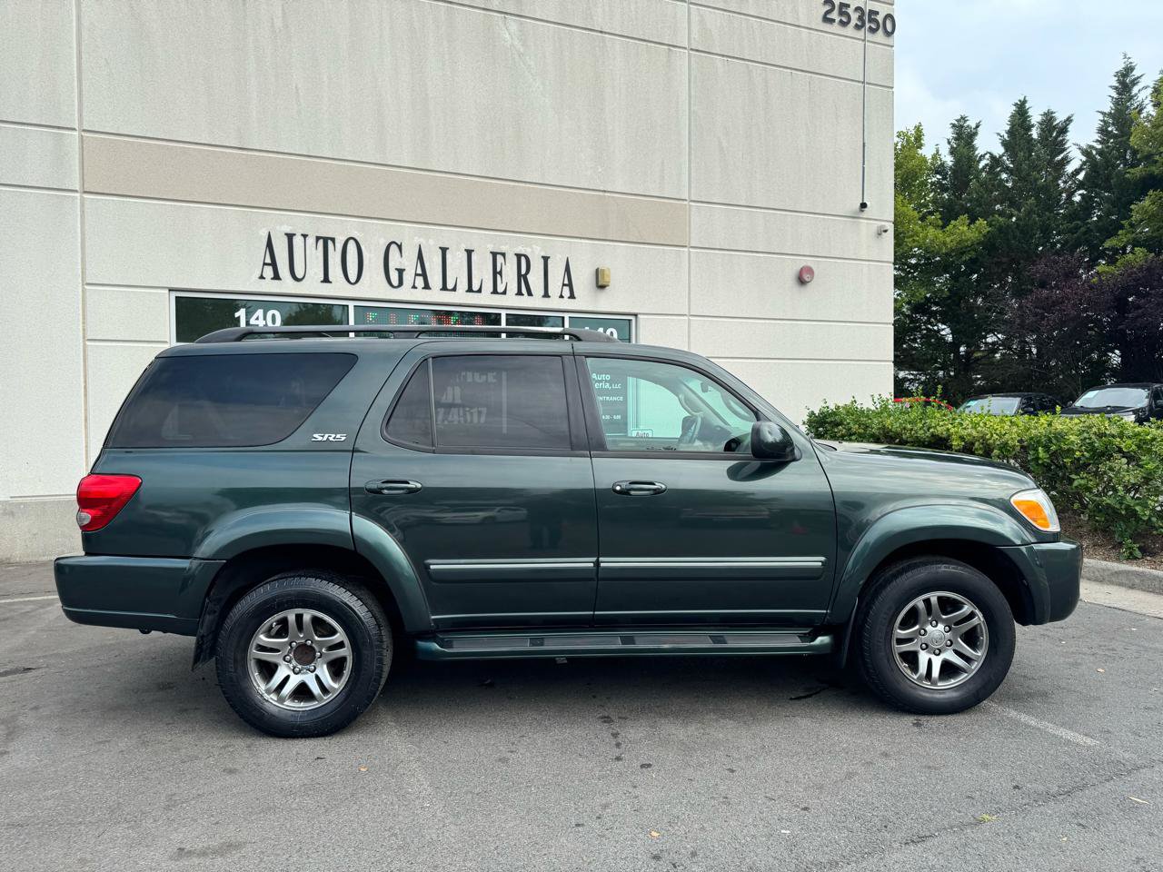 Used 2007 Toyota Sequoia SR5 AWD/4WD image 4
