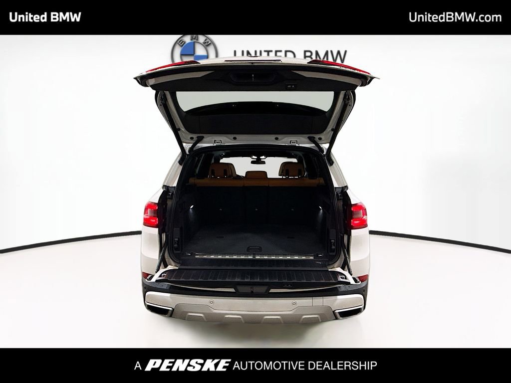 Used 2021 BMW X5 xDrive45e w/ Premium Package image 14