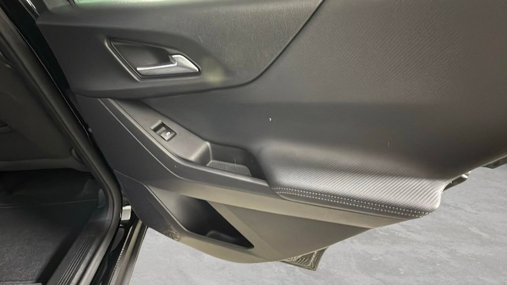 Certified 2025 Chevrolet Equinox LT image 32