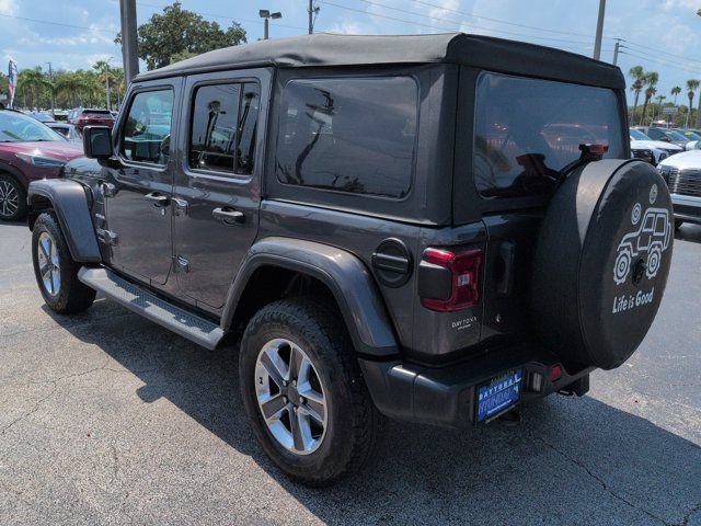 Used 2019 Jeep Wrangler Unlimited Sahara w/ Dual Top Group AWD/4WD image 6