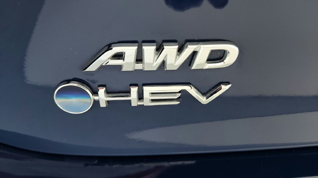 Used 2025 Toyota Camry XLE w/ Premium Plus Package AWD/4WD image 21