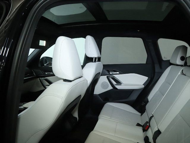 Used 2026 BMW X1 xDrive28i image 17