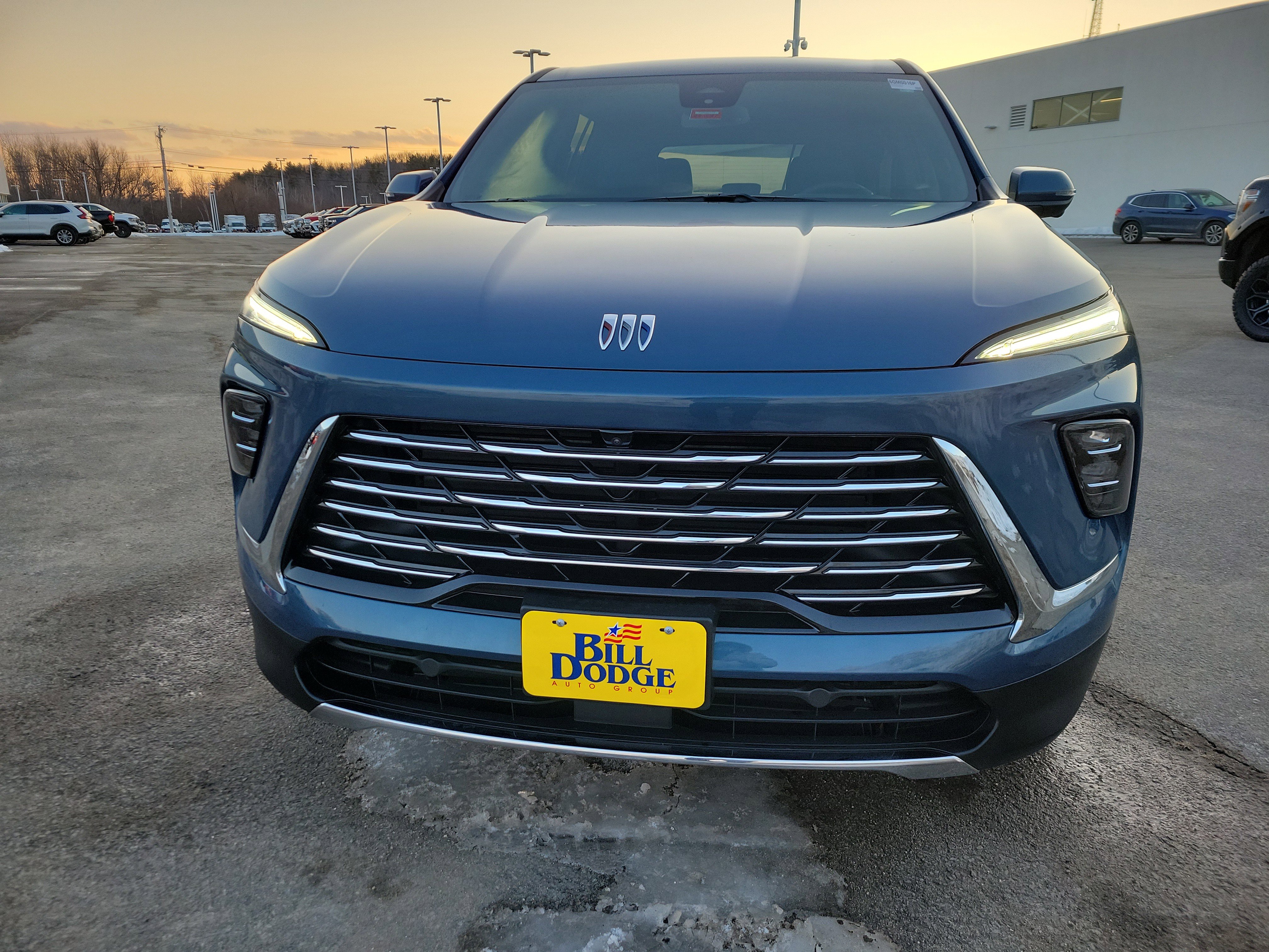 Certified 2025 Buick Enclave Preferred image 2