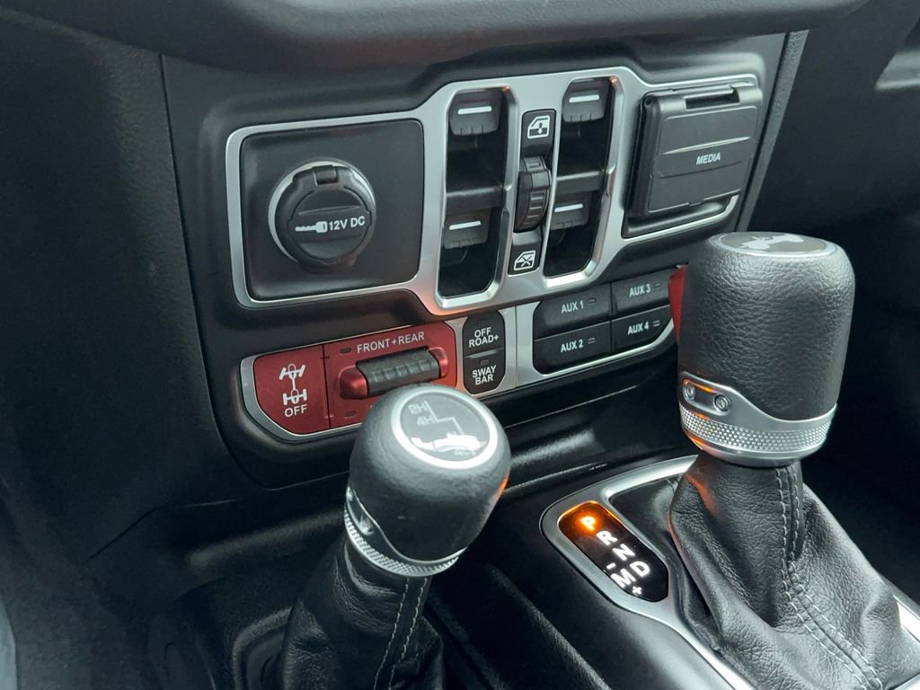 Used 2025 Jeep Wrangler Unlimited Rubicon image 35