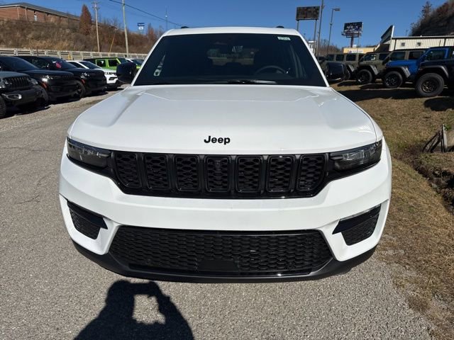 New 2025 Jeep Grand Cherokee Limited w/ Luxury Tech Group II AWD/4WD image 8