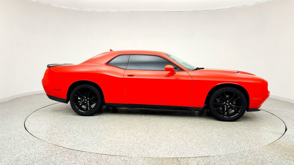Used 2017 Dodge Challenger SXT Plus image 4