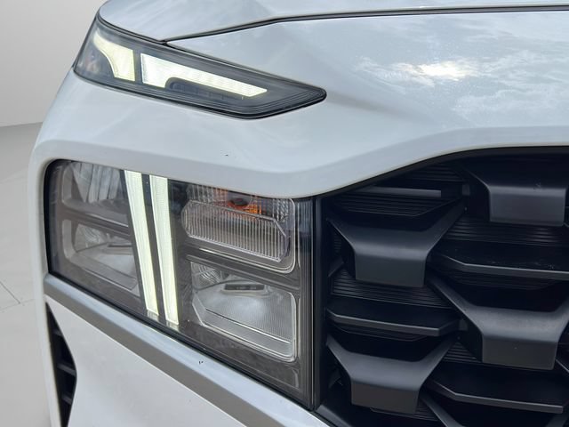 Certified 2023 Hyundai Santa Fe SEL w/ Cargo Package AWD/4WD image 33