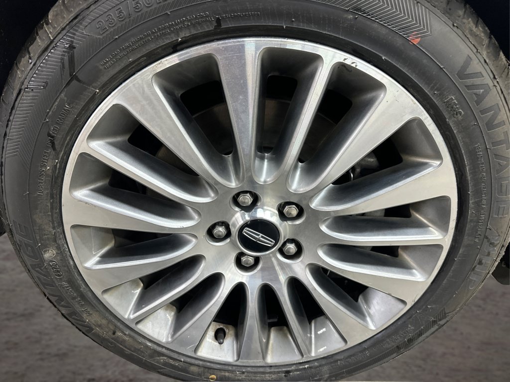 Used 2017 Lincoln MKC Reserve AWD/4WD image 17