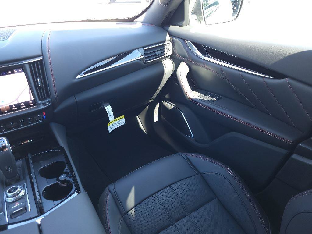 Used 2024 Maserati Levante Modena Ultima AWD/4WD image 28