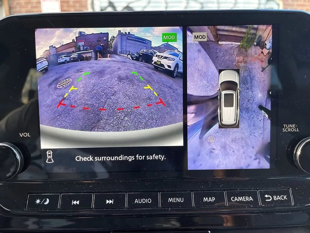 Used 2022 Nissan Pathfinder Platinum w/ Cargo Package image 19