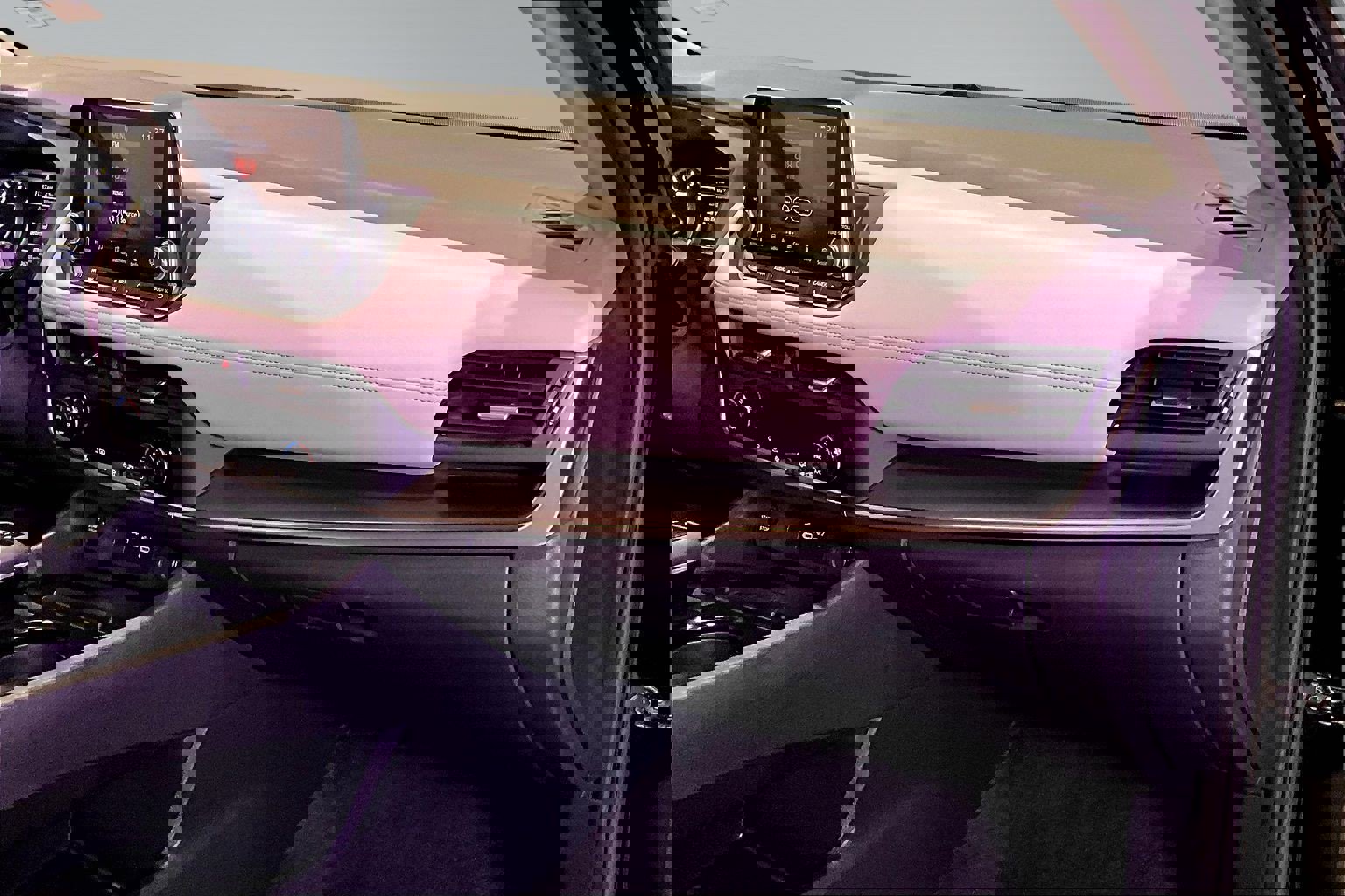 Used 2025 Nissan Rogue SV image 25