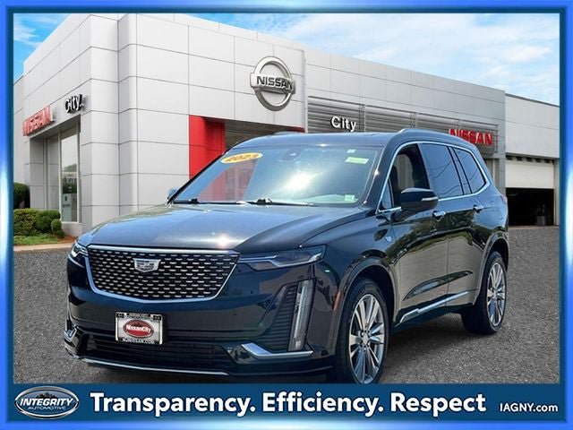Used 2023 Cadillac XT6 Premium Luxury AWD/4WD image 4
