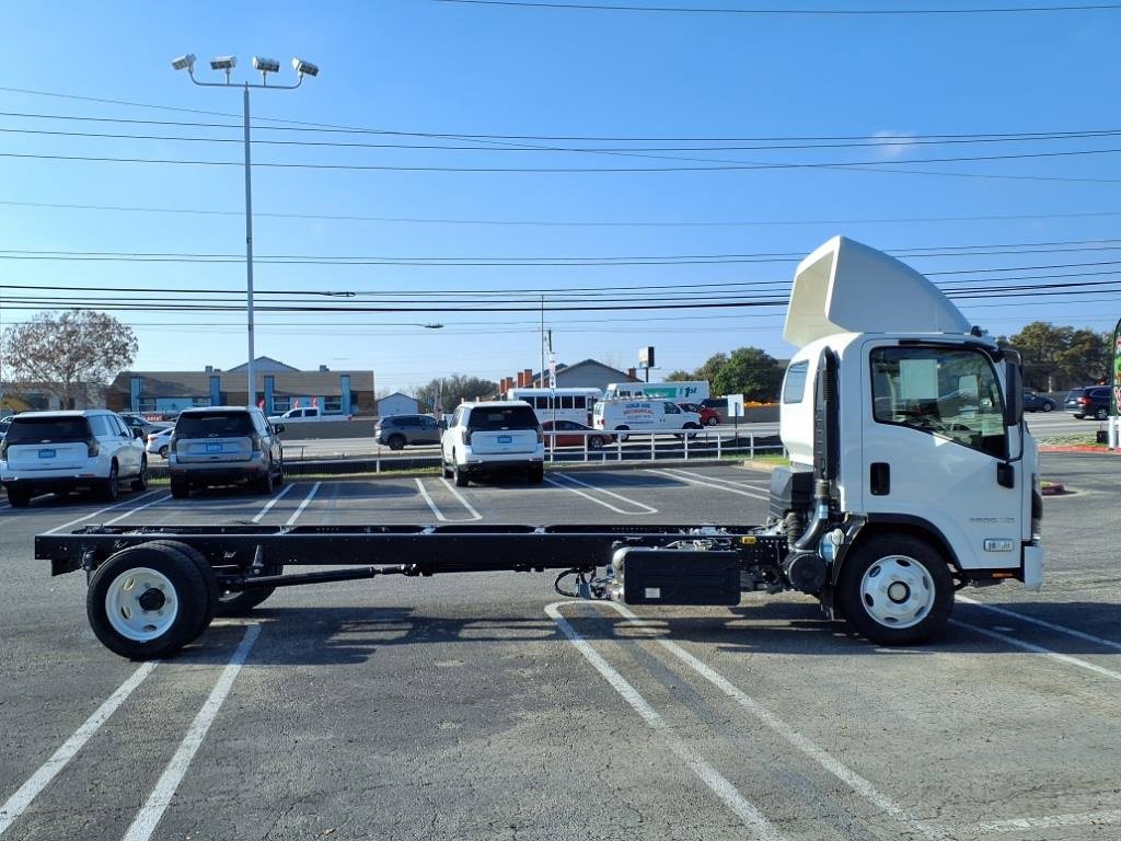 New 2025 Chevrolet Low Cab Forward 5500 XD image 3