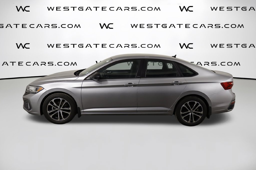 Used 2024 Volkswagen Jetta Sport FWD image 5