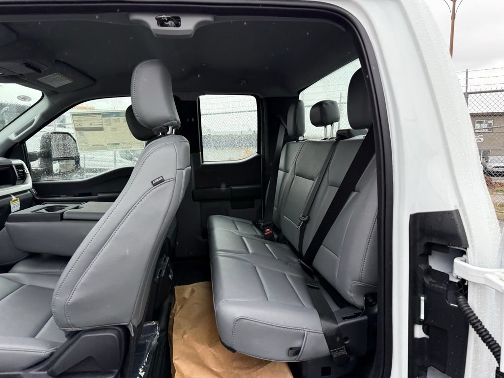 New 2025 Ford F350 XL AWD/4WD image 19