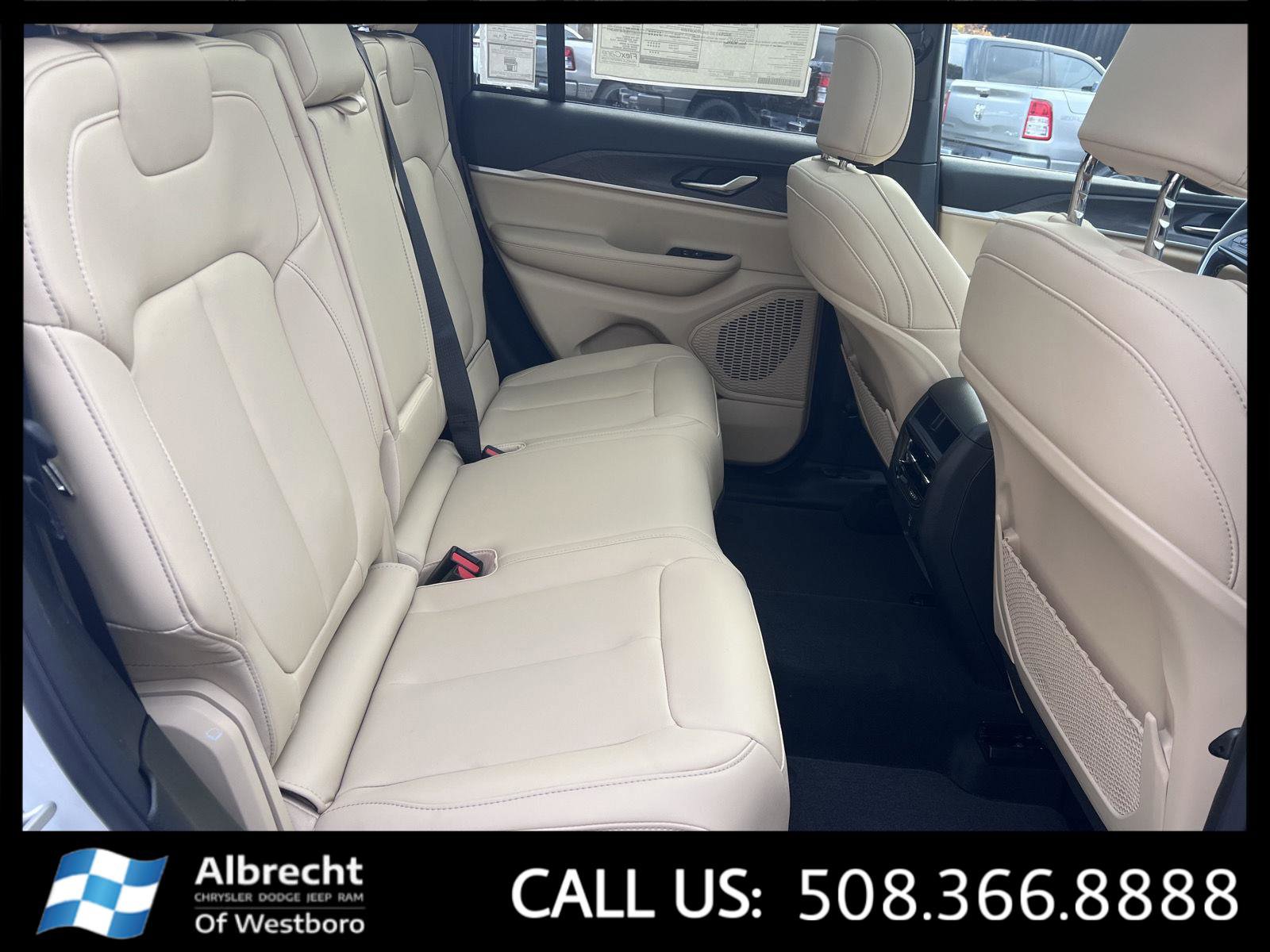 New 2025 Jeep Grand Cherokee Limited image 14