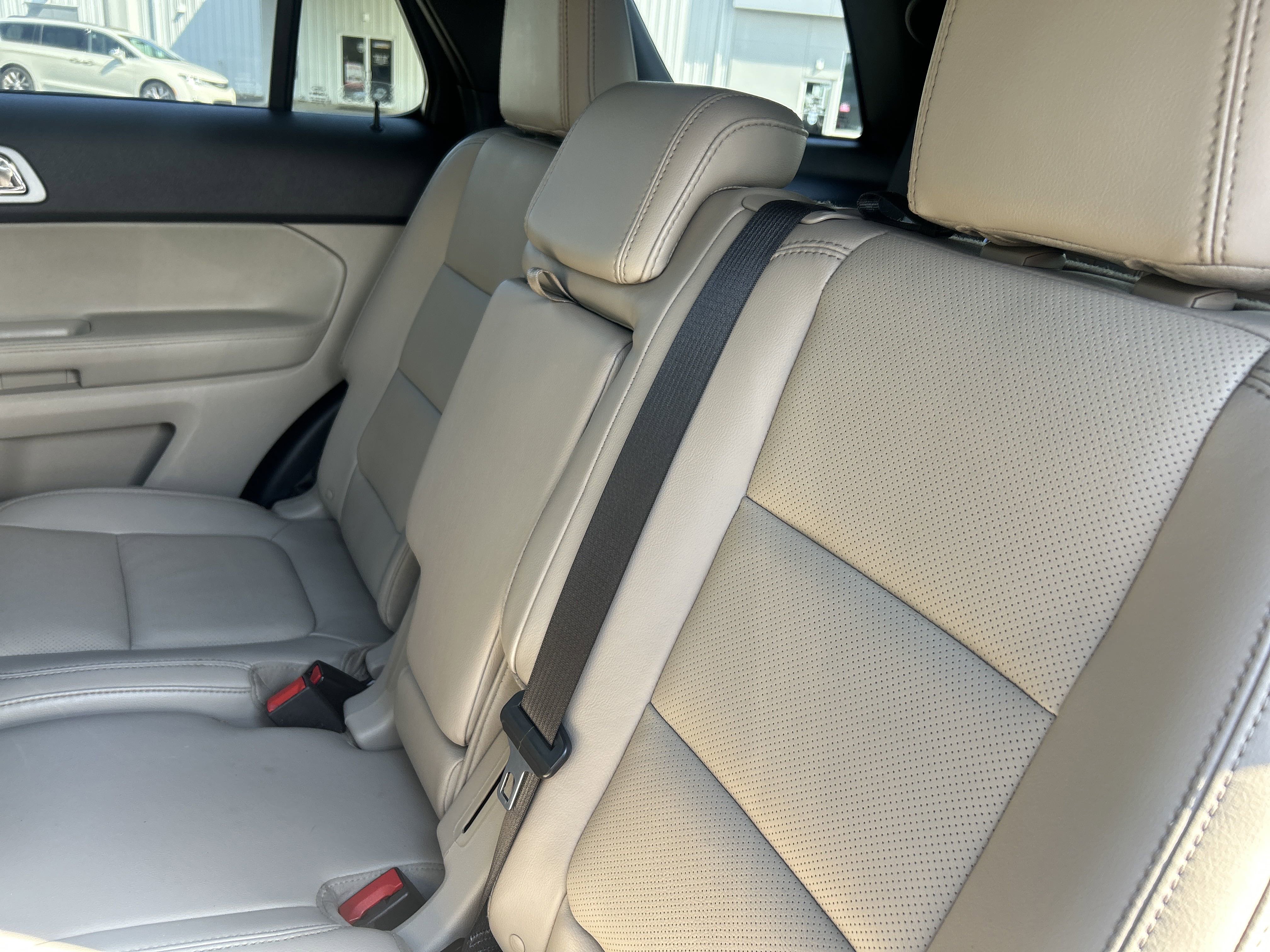 Used 2015 Ford Explorer Limited w/ Equipment Group 303A FWD image 42