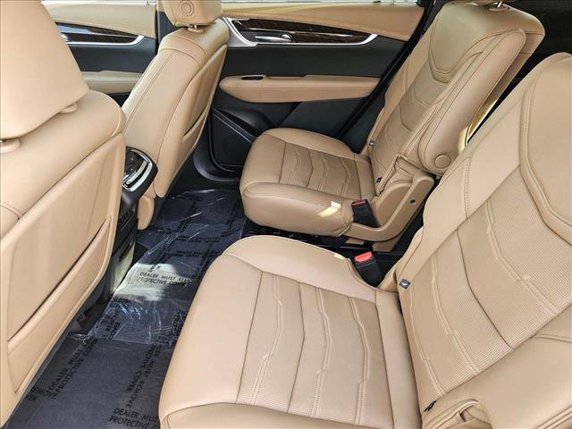 Used 2025 Cadillac XT6 Premium Luxury w/ Platinum Package image 17