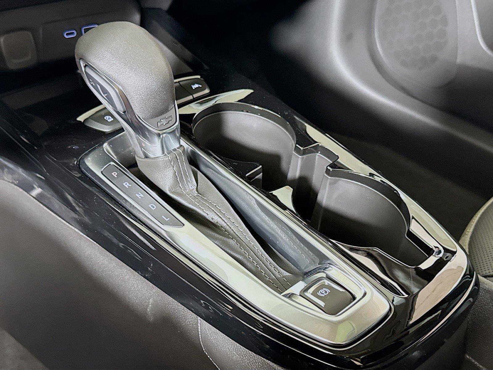 New 2026 Chevrolet Trax ACTIV w/ Sunroof Package FWD image 10