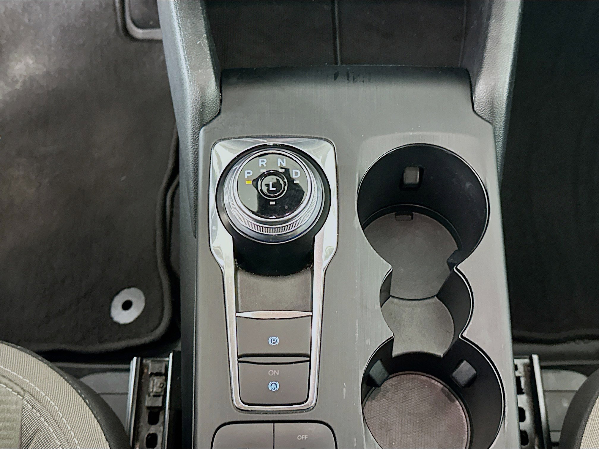 Used 2020 Ford Escape S image 23