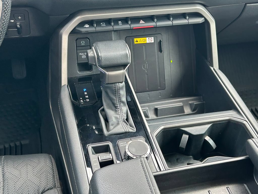 Used 2024 Toyota Tundra Limited AWD/4WD image 21