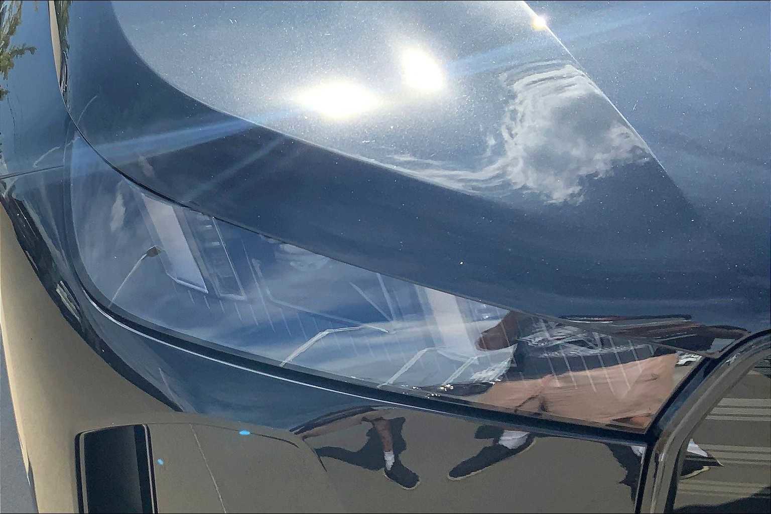 New 2026 BMW iX M70 image 13