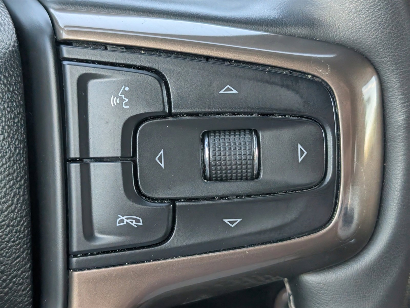 Certified 2023 Chevrolet Silverado 2500 High Country w/ Safety Package II image 43