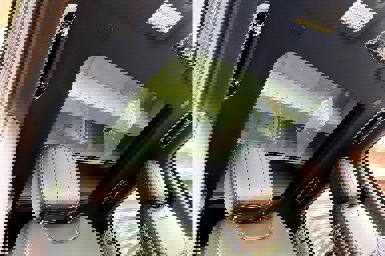 Used 2025 Land Rover Range Rover Sport Dynamic SE image 13