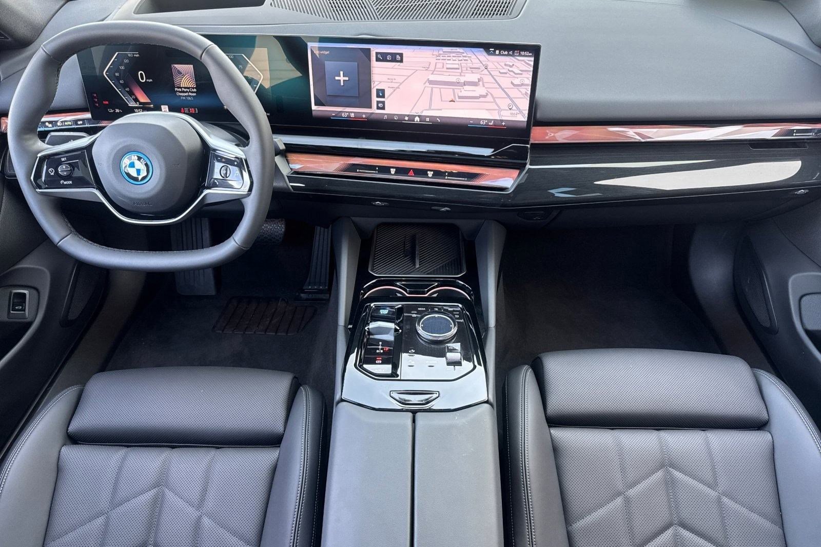 Used 2026 BMW i5 eDrive40 image 15