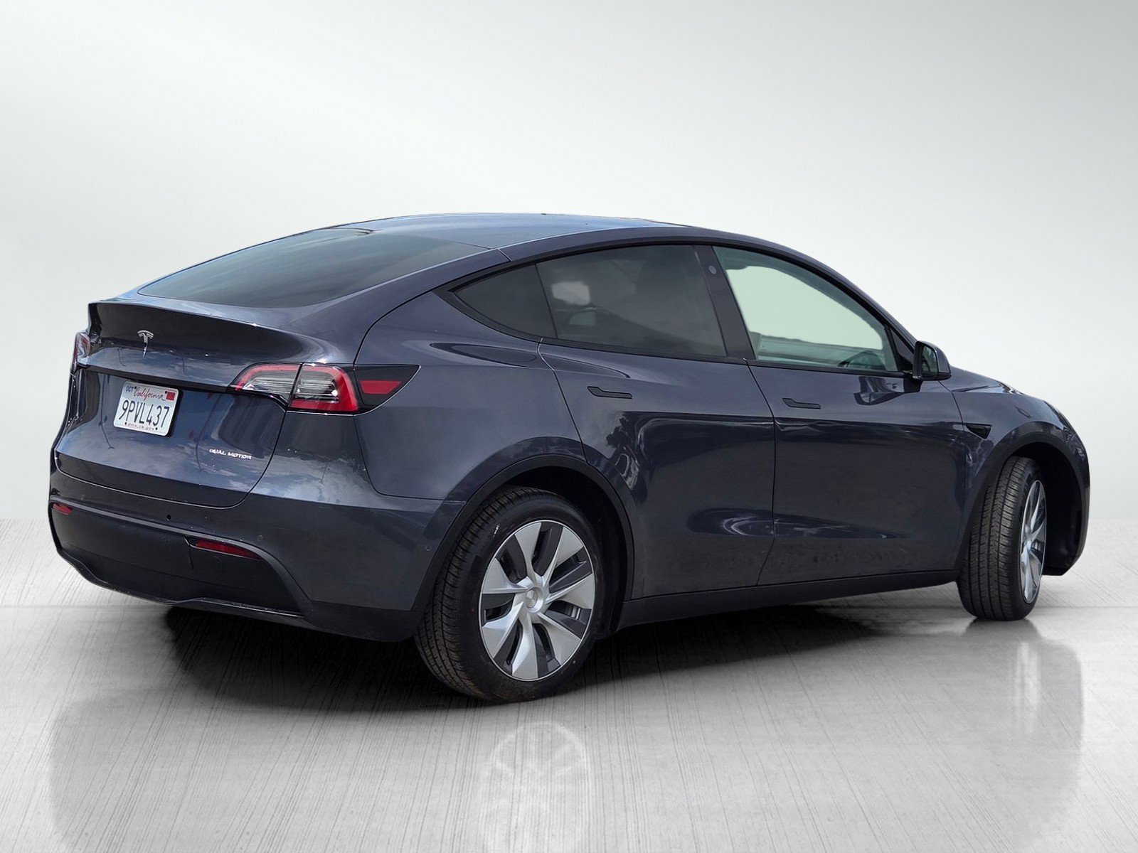 Used 2022 Tesla Model Y Long Range AWD/4WD image 4