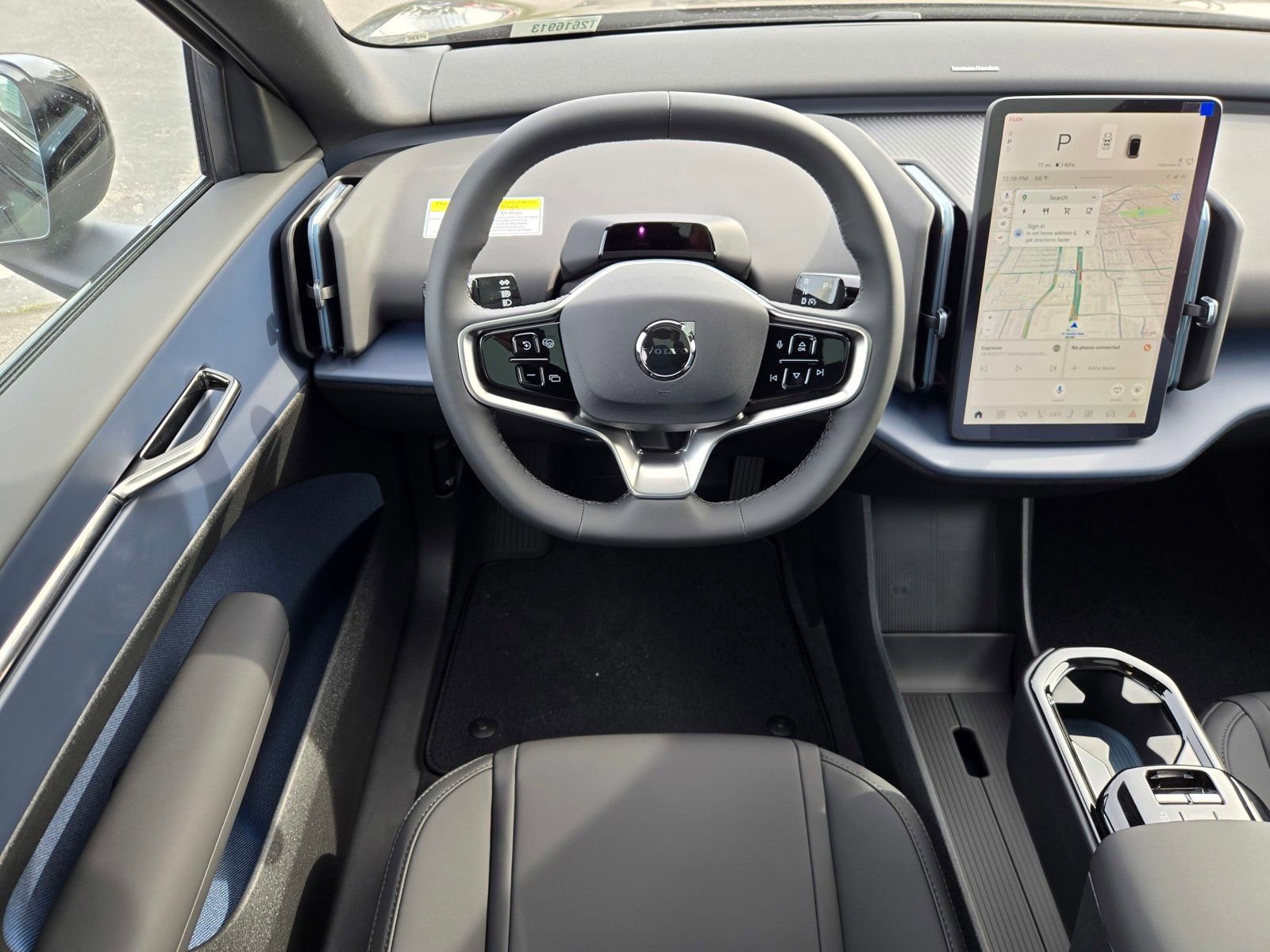 New 2026 Volvo EX30 Plus w/ Climate Package image 9