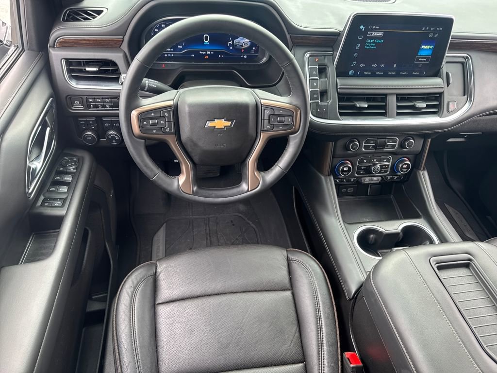 Used 2023 Chevrolet Suburban High Country image 15