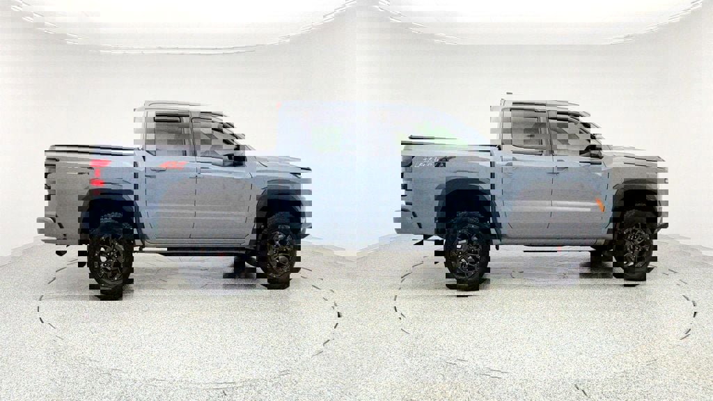 Used 2023 Nissan Frontier PRO-4X w/ Pro-4X Premium Package image 4