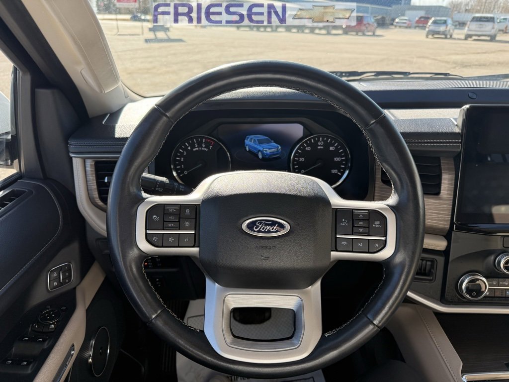 Used 2022 Ford Expedition Max Limited image 13