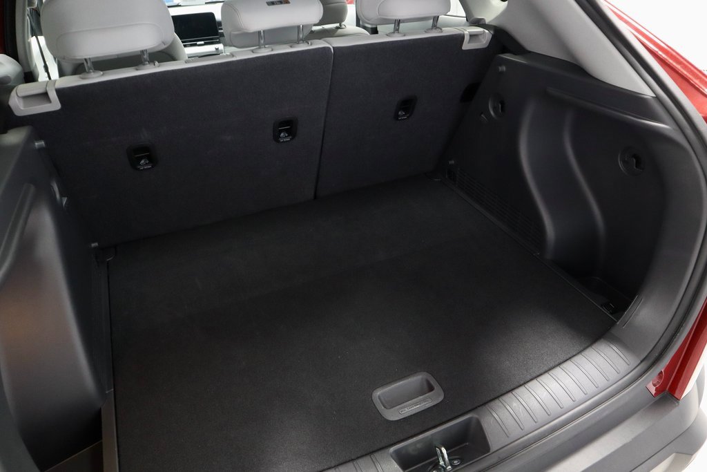 Certified 2025 Hyundai Kona SEL image 14