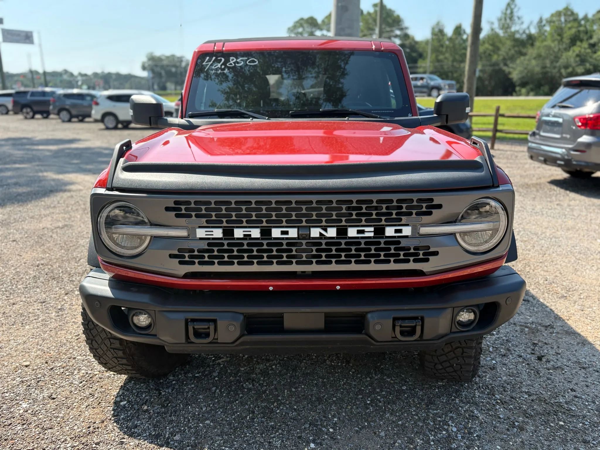 Used 2022 Ford Bronco Badlands image 2